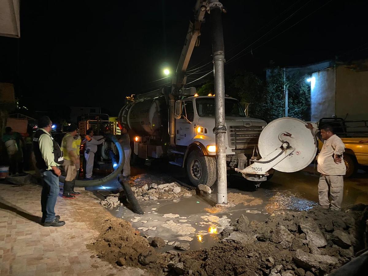 Repararon la línea general de 4 pulgadas de diámetro, ubicada en calle 31 casi esquina con calle 13  (Cortesía)