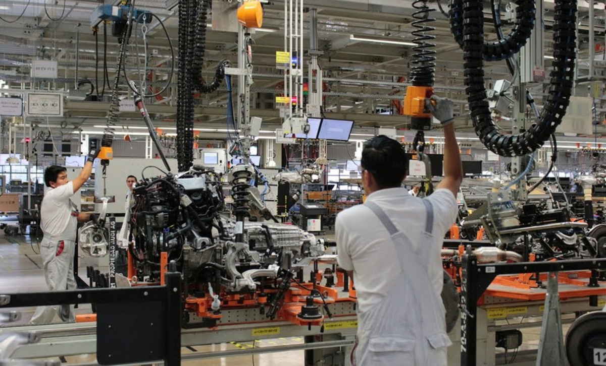 Audi México reactivará el tercer turno laboral de la planta en San José Chiapa a partir del próximo lunes. (Jesús Zavala)