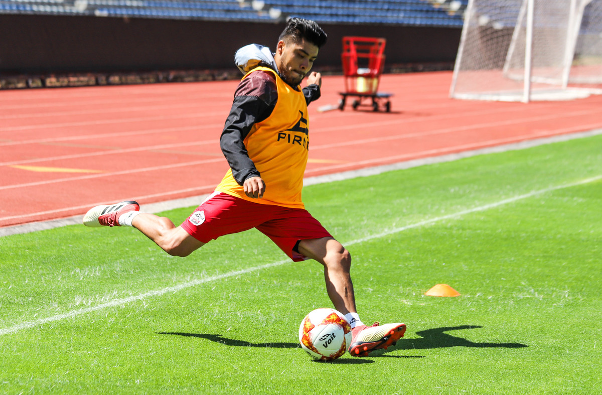 César "El Loco" Cercado regresa con la intención de escribir un nuevo capítulo con Lobos (Especial)