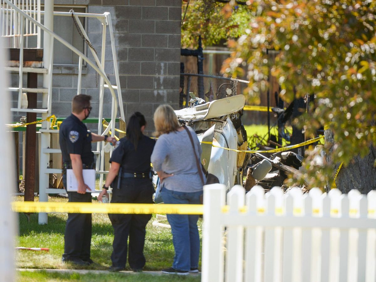 Policías cercaron el lugar para realizar las investigaciones correspondientes. (AP)