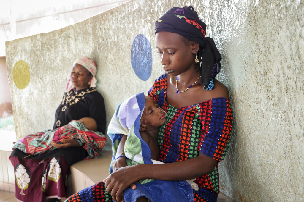 El hambre en África ha sido una de las constantes de la pobreza en la región; el coronavirus lo podría agravar. (AP)