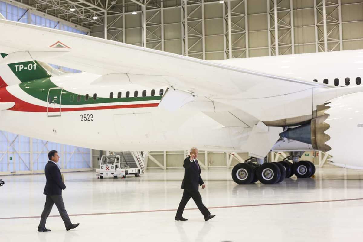 El Presidente señaló que el avión presidencial "es un ejemplo de los excesos que se cometieron"./ Araceli López