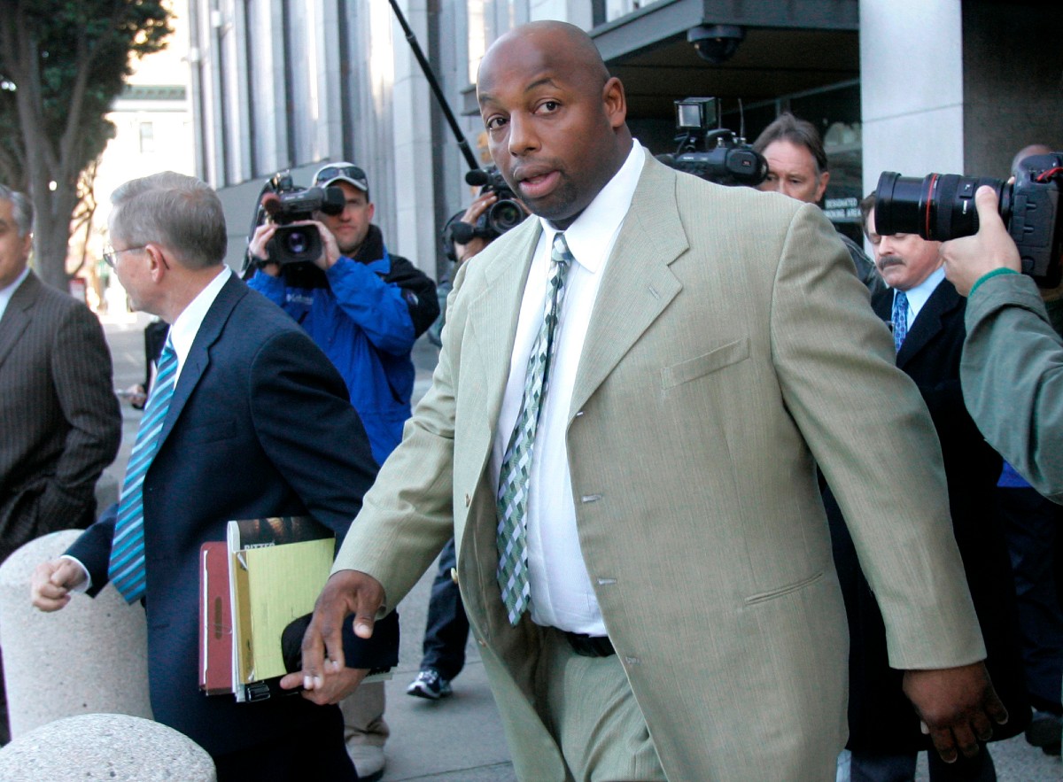Dana Stubblefield, ex estrella de 49ers, declarado culpable de violación (AP)