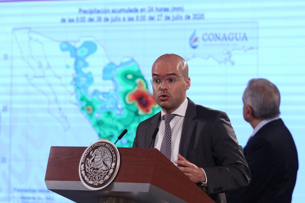 David León en la mañanera, en su función como coordinador Nacional de Protección Civil. (Cuartoscuro)