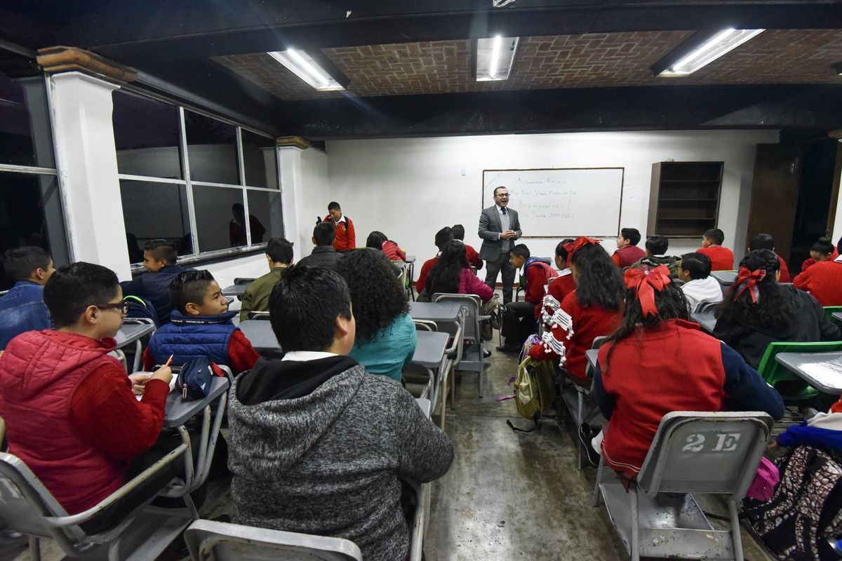 El regreso a clases presenciales aún es incierto, pero la SEP suma esfuerzos para evitar el rezago. (Cuartoscuro)