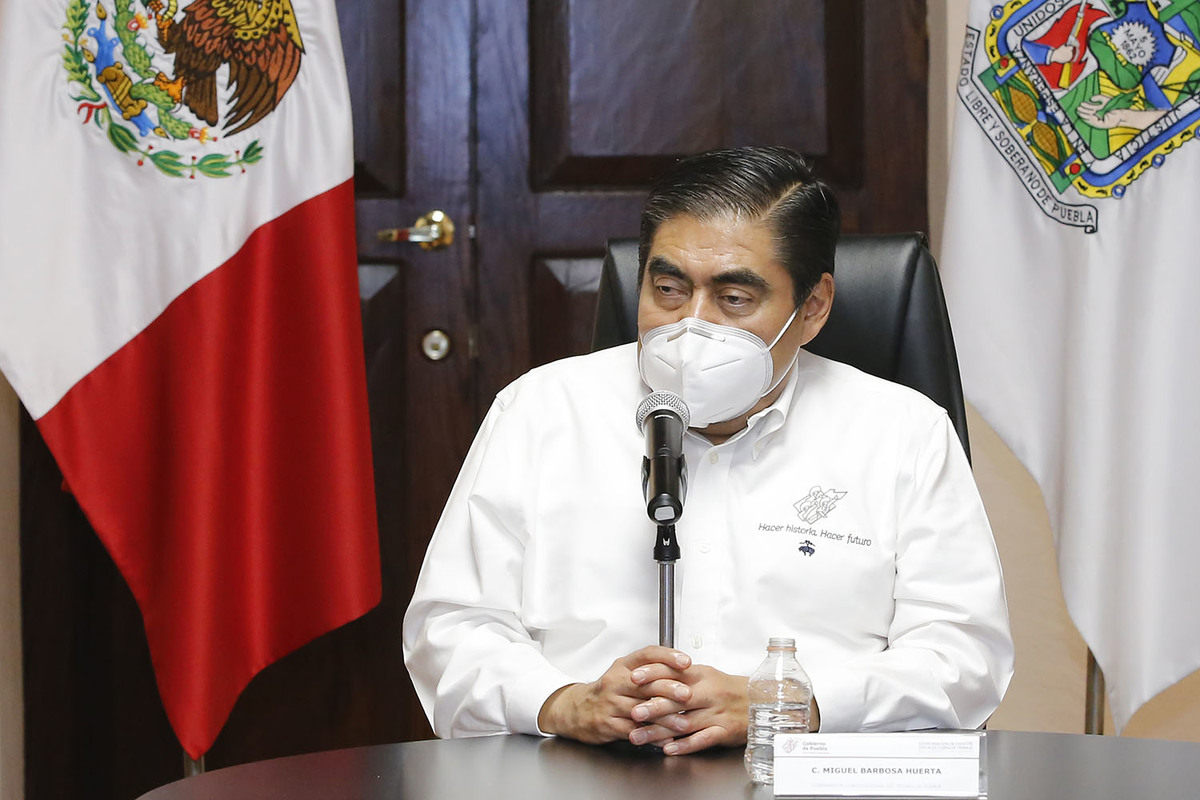 El gobernador Miguel Barbosa en videoconferencia de prensa. (Especial)