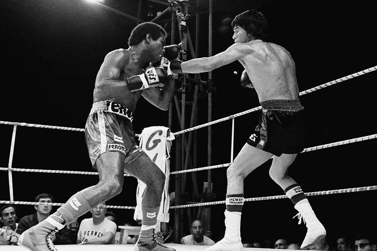 Carlos Monzón frente a Rodrigo Valdez (AP)