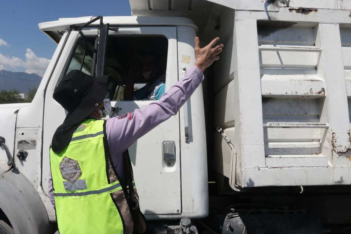 En la inspección participaron elementos de la Secretaría de Movilidad Sustentable y de la Unidad de Protección Ambiental. Foto: Especial