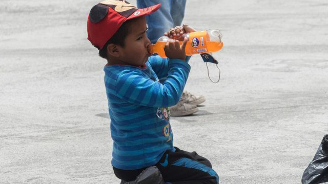 López-Gatell apoya la propuesta de prohibir refrescos a menores en Oaxaca