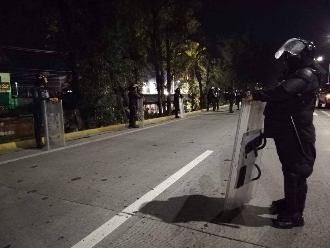 El operativo para desalojar los viveros de Periférico Norte abarcó de Paseo de las Magnolias hasta Parres Arias (Martín Patiño).