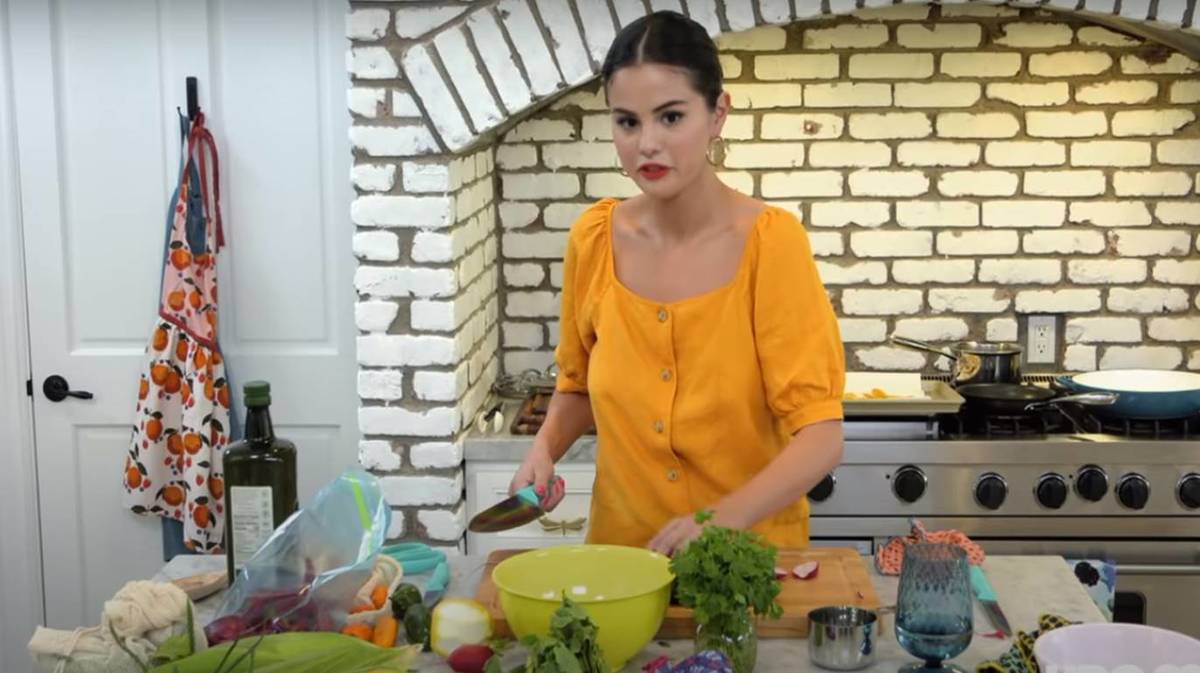Selena Gomez estrena programa de cocina en HBO Max (Captura).