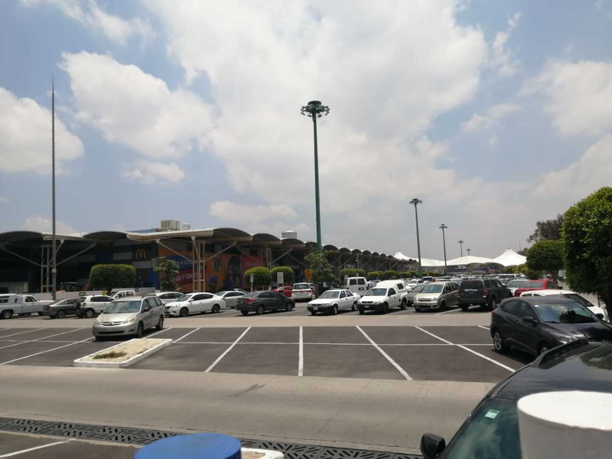 El local asaltado se ubica dentro de la plaza en Henry Ford y calzada de Guadalupe.