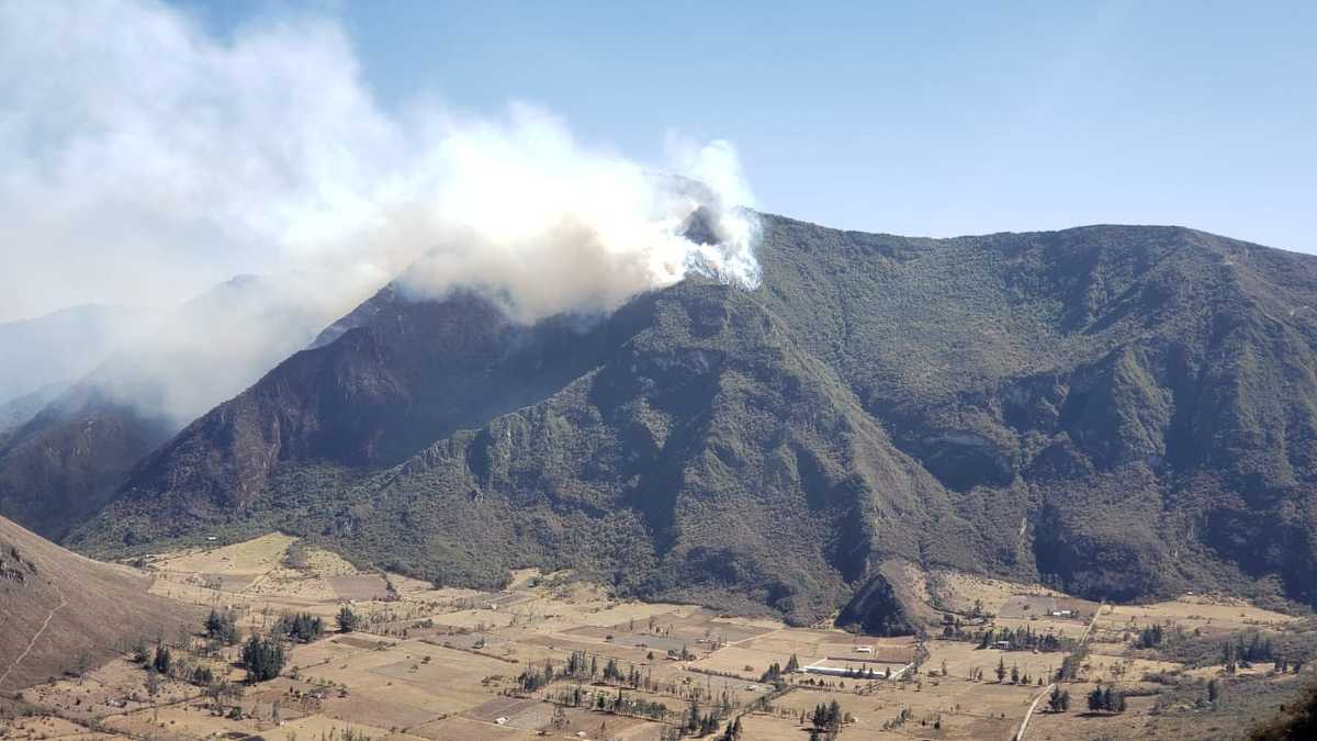 Más de 5 mil hectáreas de campos ecuatorianos han sido afectados por incendios. (Twitter|@Ambiente_Ec)