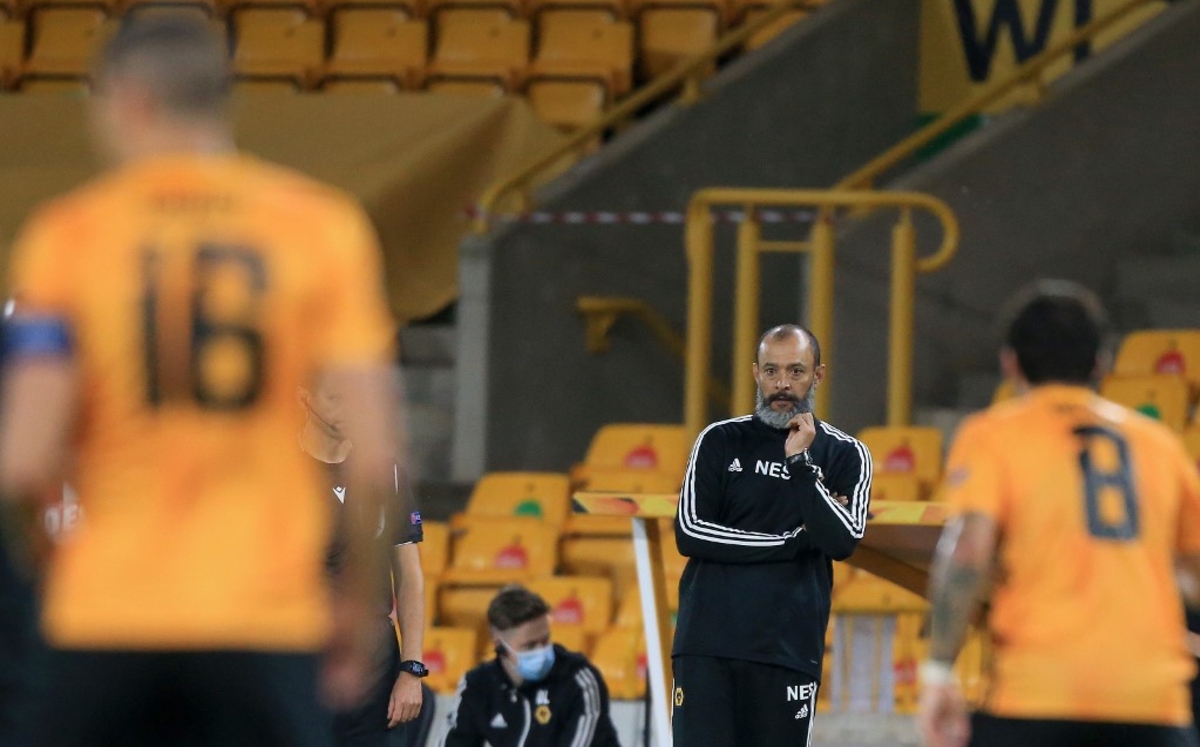 Nuno Espírito Santo en el duelo ante Olympiacos (AFP)