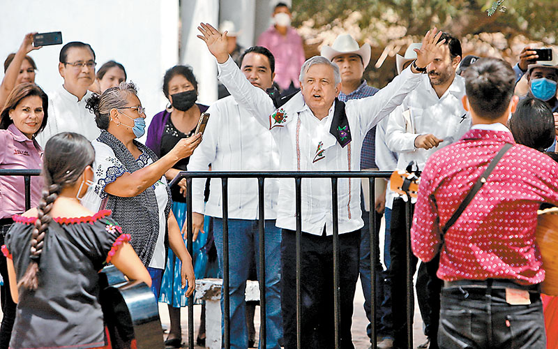 El mandatario estuvo de gira por varias ciudades de Sonora, donde ofreció una conferencia mañanera. (Ariana Pérez)