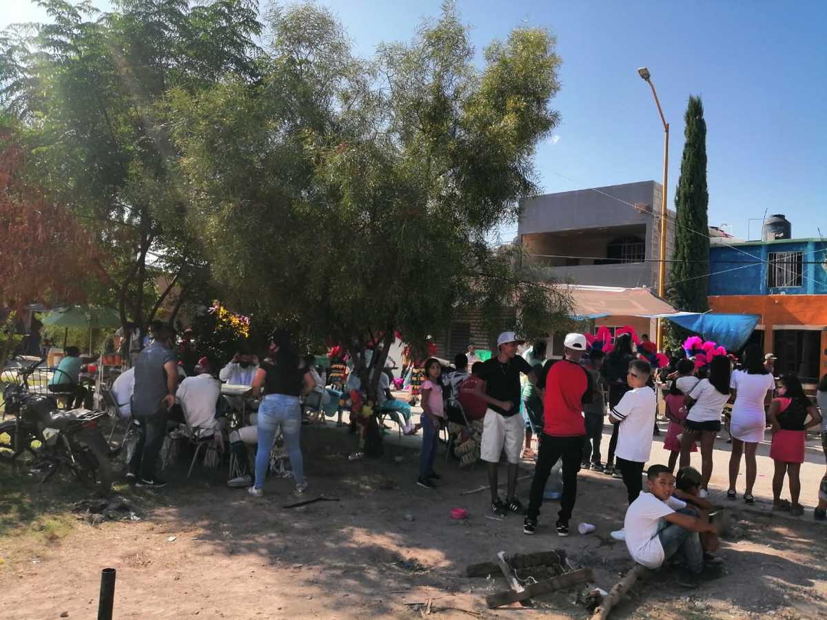 La celebración tuvo que ser suspendida por la aglomeración. (Especial)