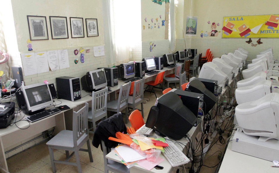 Busca construir opciones para apoyar la educación. (Archivo)