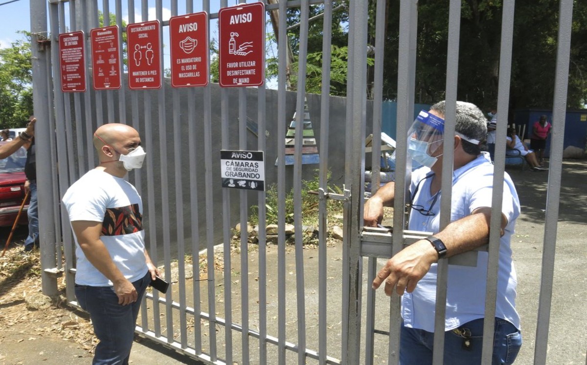 Falta de boletas electorales pone en un hilo a elecciones primarias de Puerto Rico | AP