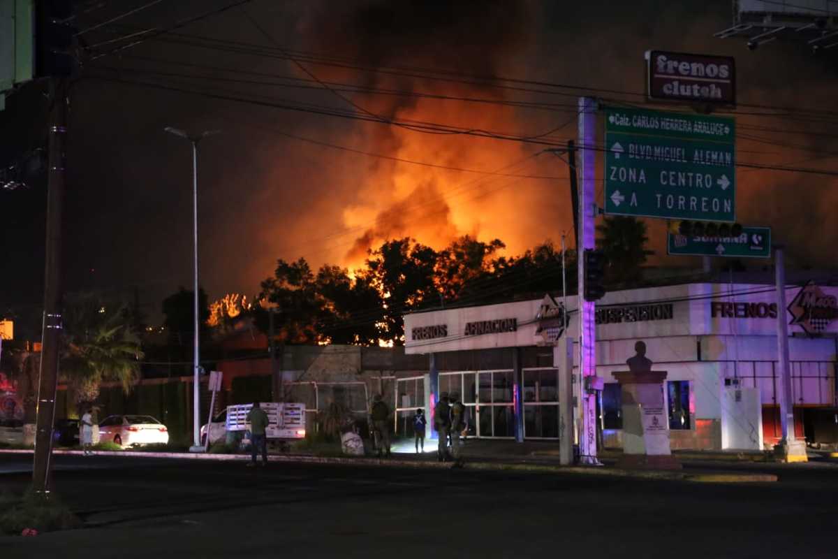 La llamada de alerta fue recibida minutos después de las 21:00 horas. (Martín Piña Reta)