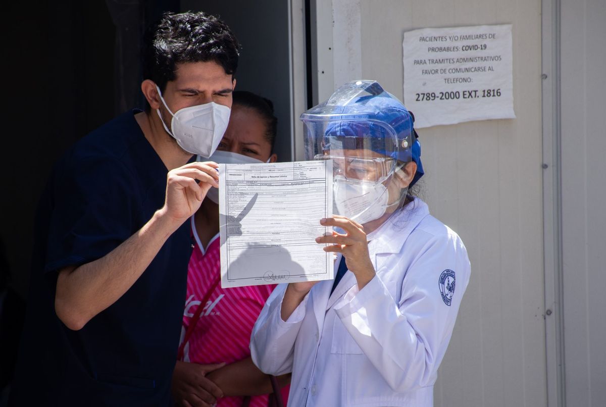 Serán premiados los médicos y enfermeras que más hayan destacado en su labor contra el covid-19. (Cuartoscuro)