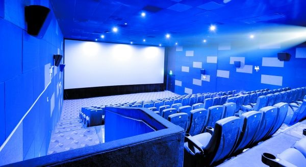 Con restricciones sanitarias, el público vuelve al cine. Especial