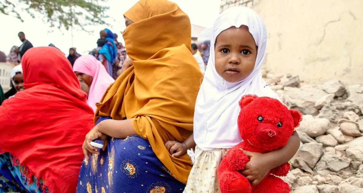 Más de 45 por ciento de las jóvenes en Somalia estaban casadas o “en unión” antes de cumplir 18 años, según la ONU. (Tomada de @UNHumanRights)