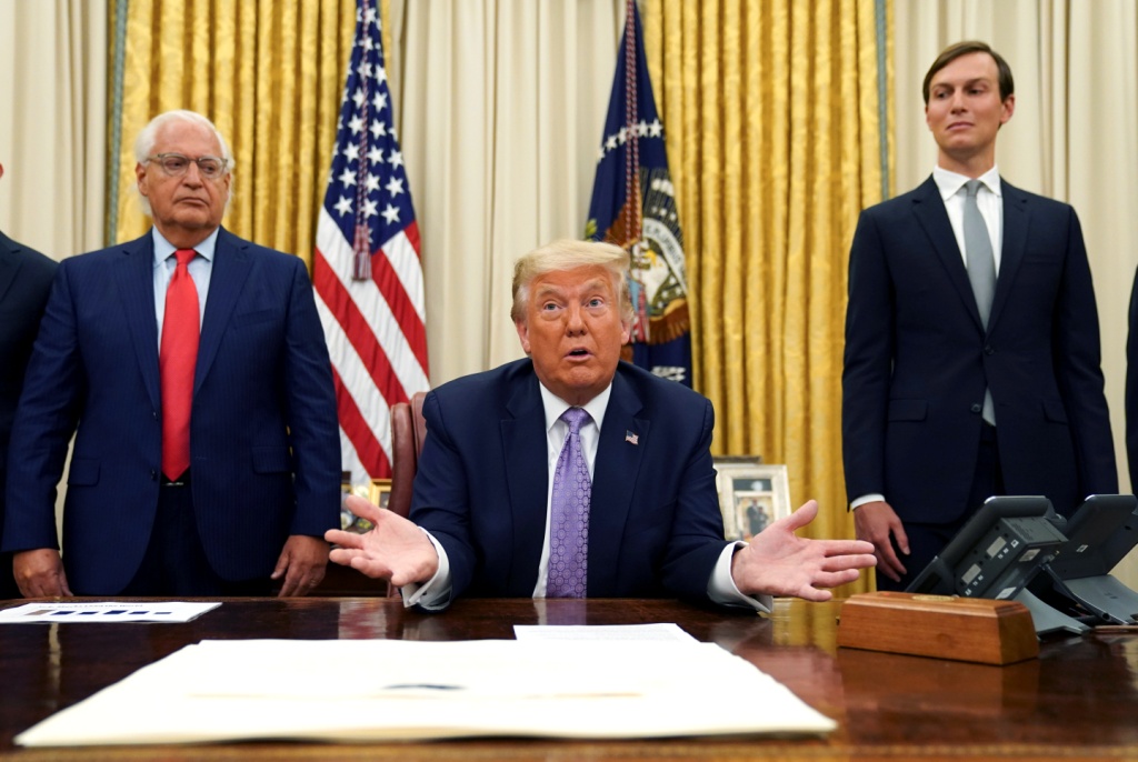 Donald Trump no entregó detalles del anuncio a los medios. | Reuters