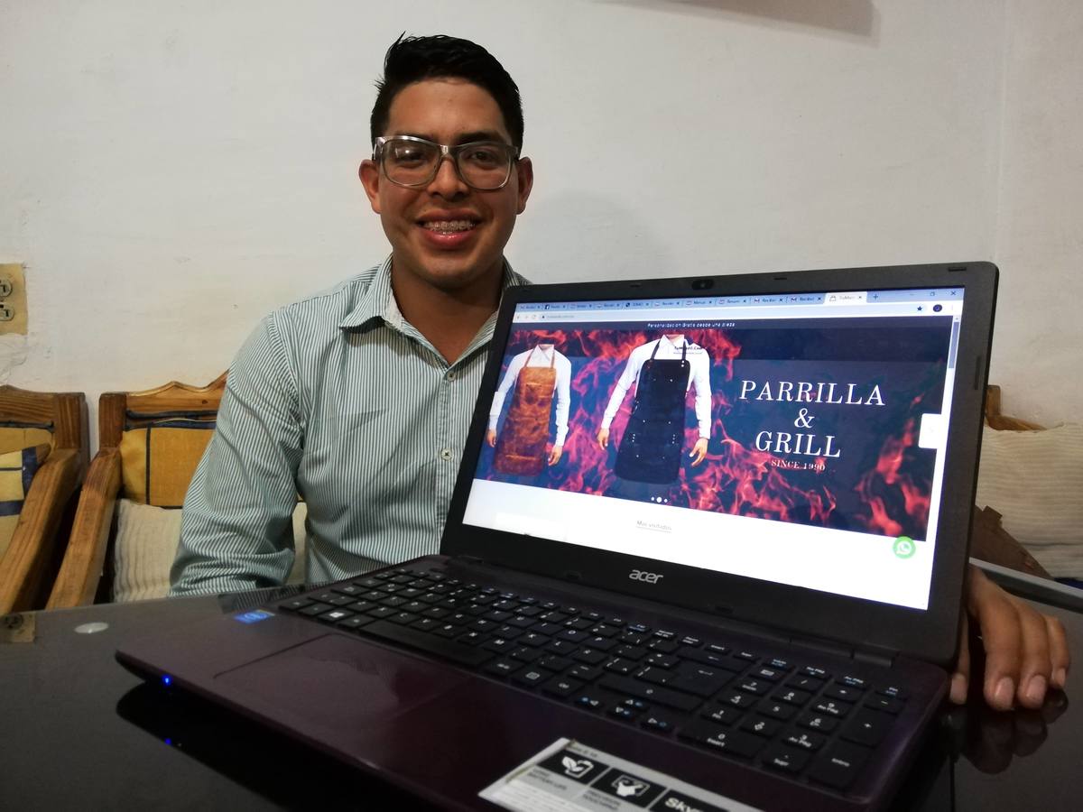 Yahir, emprendedor beneficiado con “Compras Gto”. Foto: Dany Béjar