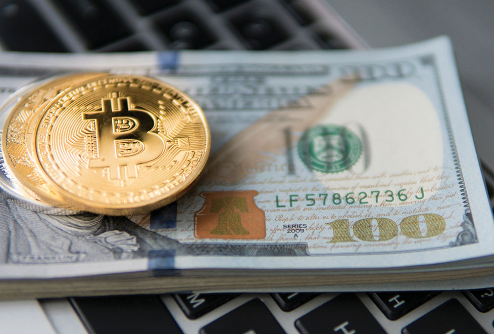 El desplome de las tasas de interés en Estados Unidos impulsó las inversiones en monedas digitales.