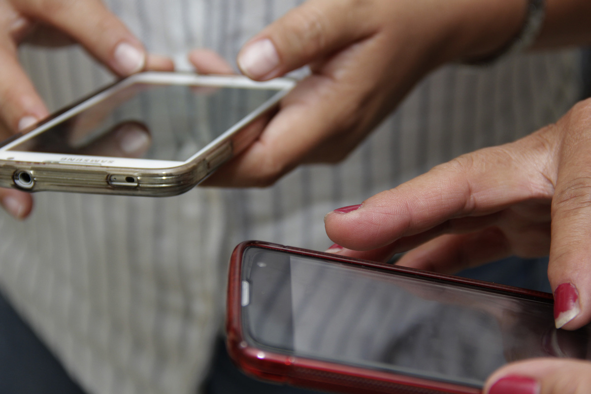 Las empresas podrán realizar los trámites desde su teléfono celular. (Agencia Enfoque)