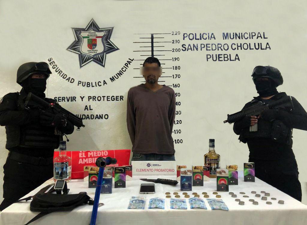 Yahveh "N" alias "Gaona" de 45 años, fue asegurado y puesto a disposición de la FGE. (Especial)