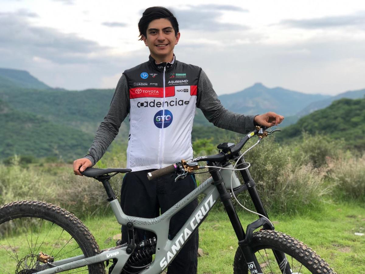 Fabian Alcantar, busca ser el mejor del mundo en downhill (Cortesía)
