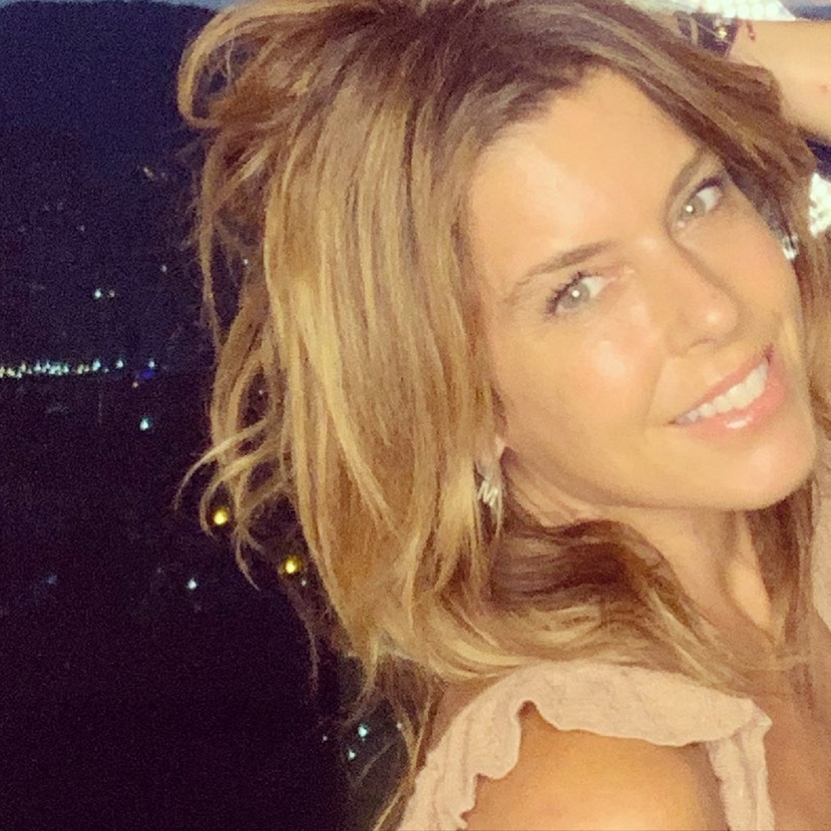 Maky vive en el departamento con sus hijas (Instagram).