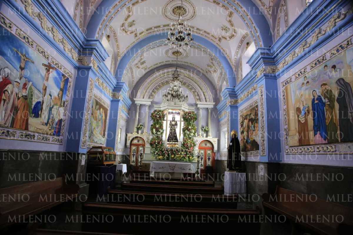 Con medidas sanitarias se realizaron las actividades religiosas en  Acajete. (Andrés Lobato)