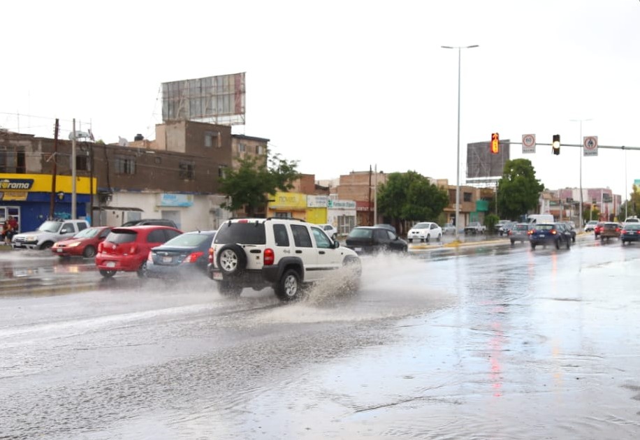 El mal tiempo causó estragos en Torreón. (Martín Piña Reta)