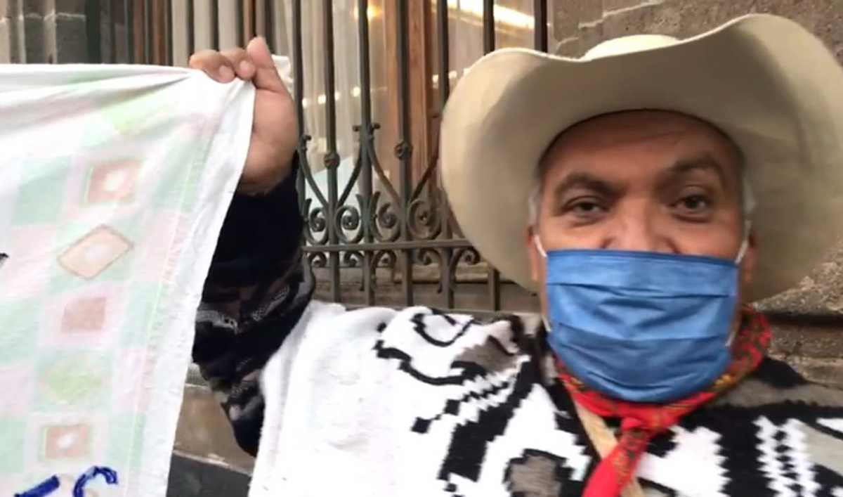 'Don Chuy' afirmó que no saldrá de Palacio Nacional hasta ser atendido. | César Velázquez