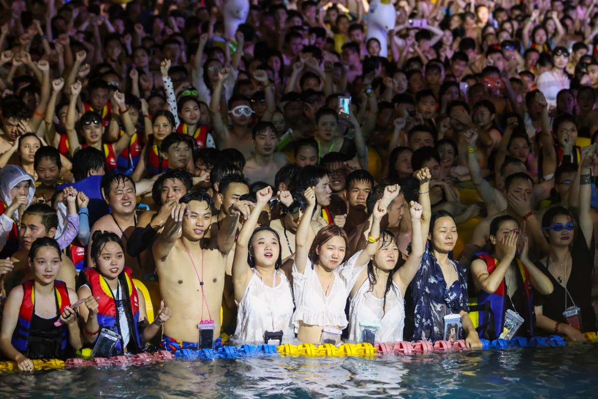 La fiesta en Wuhan generó una ola de críticas en redes sociales. | AFP