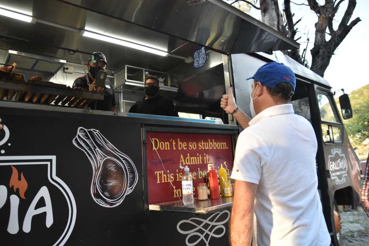 Instalan food trucks en la Presa de la Olla en Guanajuato
