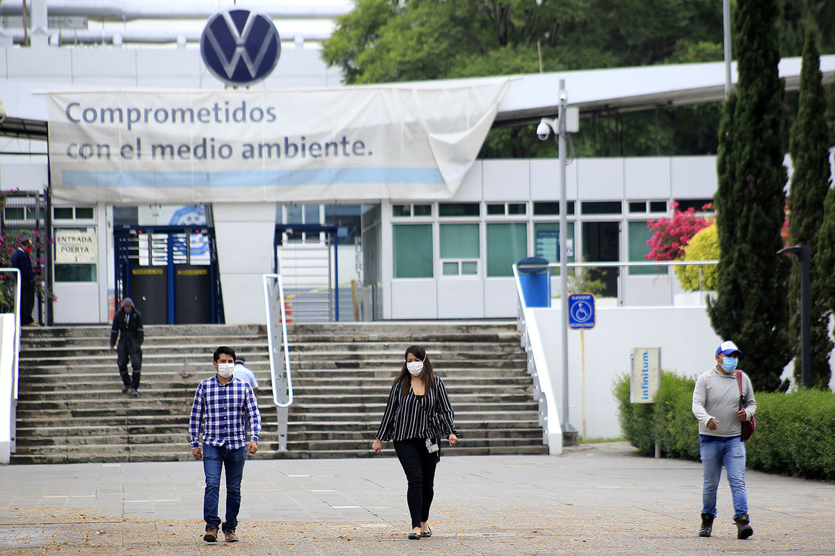 El sindicato de trabajadores de Volkswagen descarta recurrir a la huelga. (Andrés Lobato)