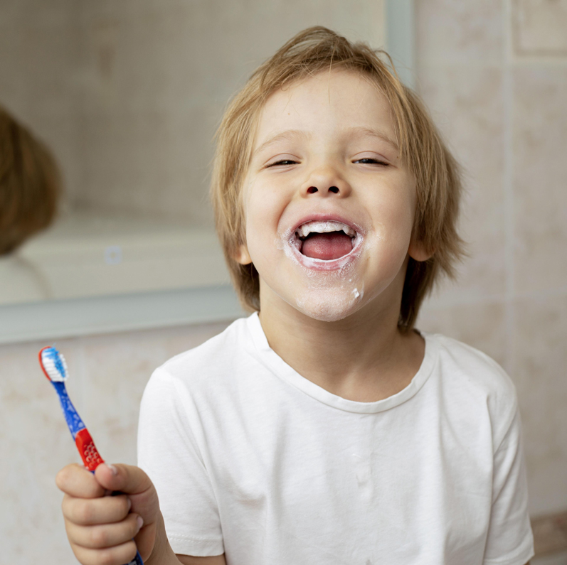 La visita al dentista debe iniciar desde que aparece el primer diente en el menor.