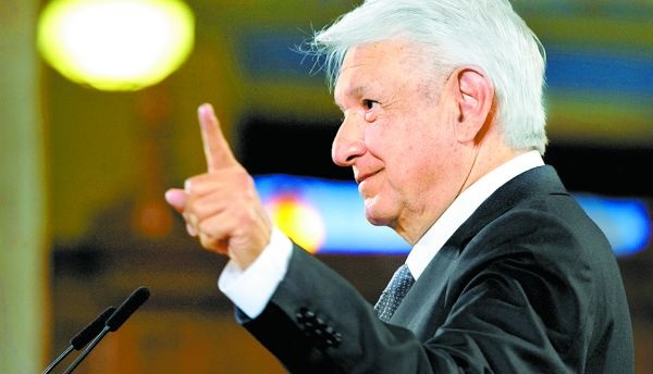 El Presidente durante su conferencia matutina. Especial
