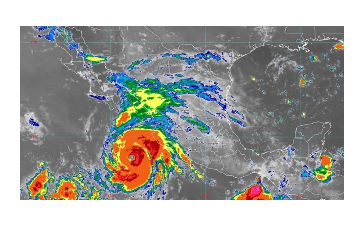 El fenómeno provocó el desbordamiento de ríos, caída de árboles así como inundaciones. (