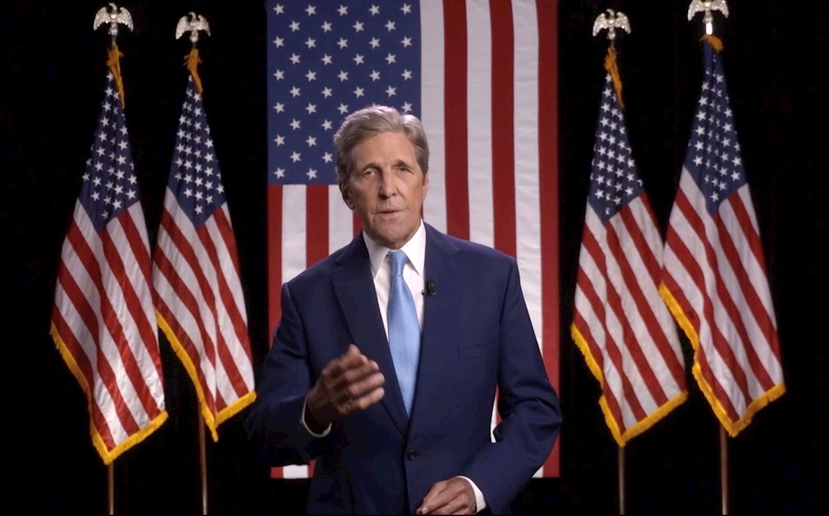 John Kerry, ex secretario de Estado de EU, criticó al presidente Donald Trump durante la convención democrática. (EFE)