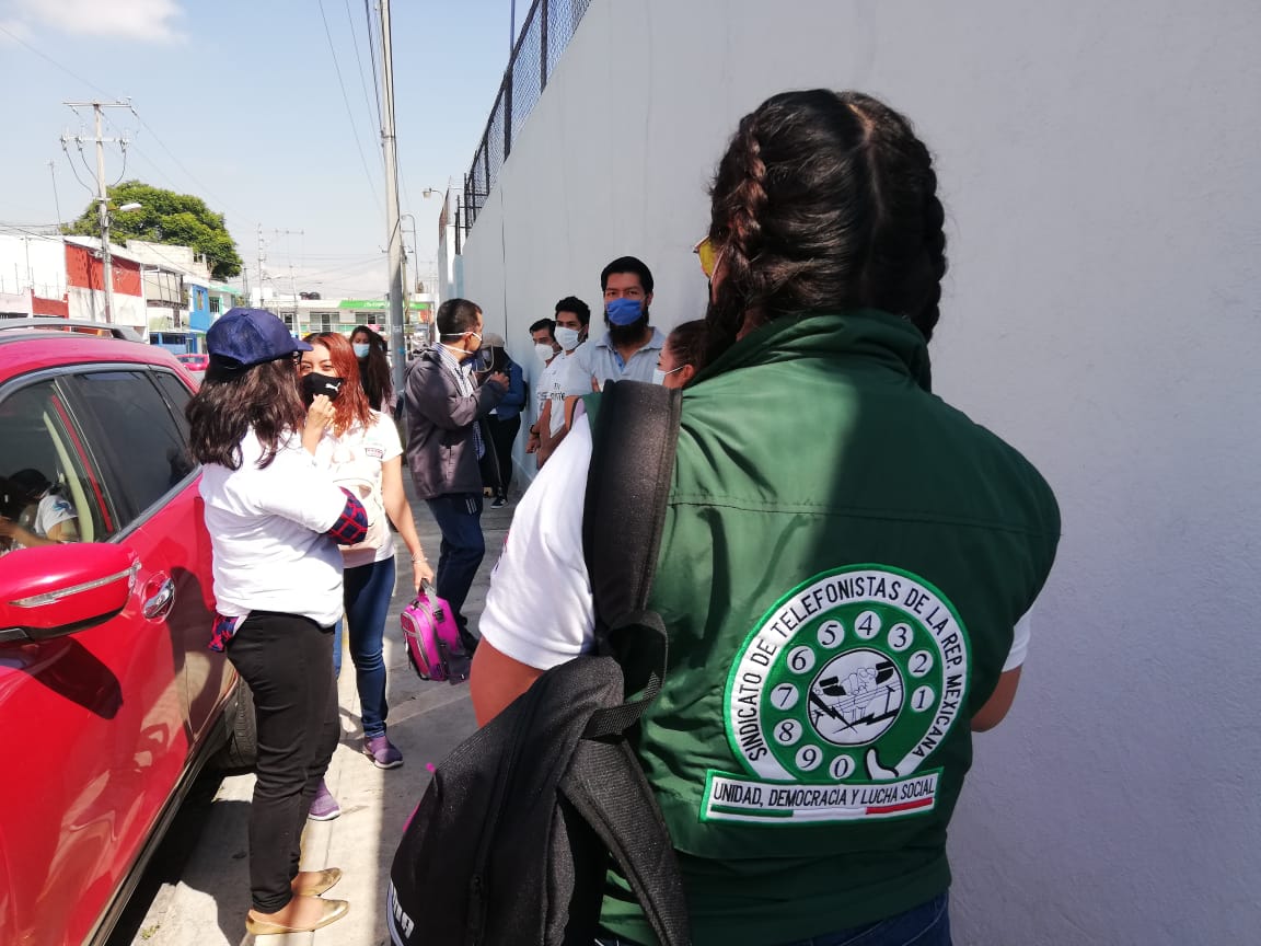 Trabajadores en Puebla optaron este miércoles por aplicar una “falta colectiva”. (Verónica López)