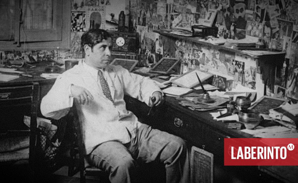 Ramón Gómez de la Serna en su estudio. (Especial)