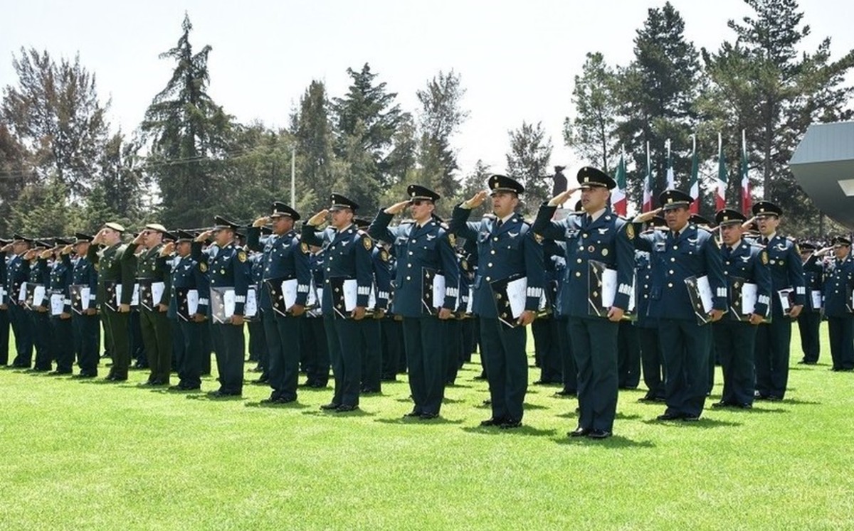 En el Heroico Colegio Militar, se gradúan 456 cadetes