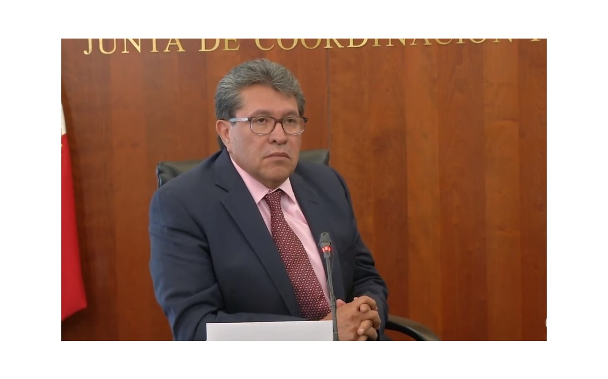 Monreal dijo que López Obrador no detendrá su lucha contra la corrupción, aun cuando se trate de familia o amigos. (Archivo)