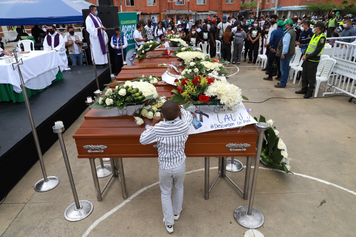 Los ataques de produjeron en los departamentos del Cauca y Arauca. (Reuters)