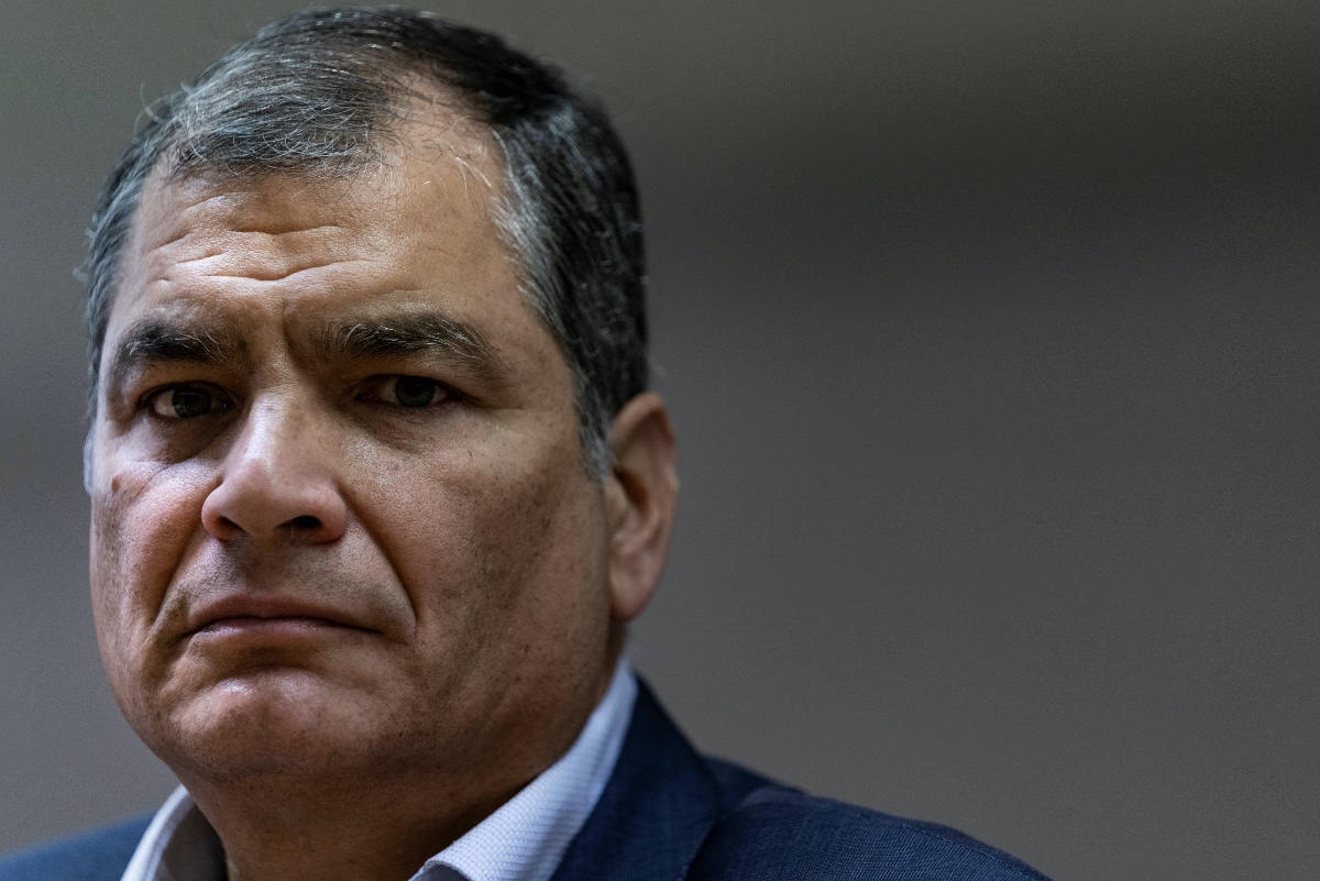 Rafael Correa anunció su candidatura a la vicepresidencia de Ecuador este sábado. (EFE)
