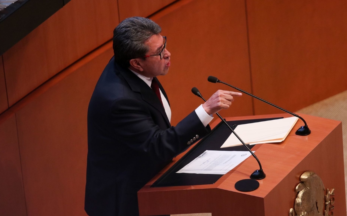 El senador Ricardo Monreal durante su intervención en tribuna. (Cuartoscuro)
